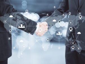 Mani che si stringono per siglare un accordo